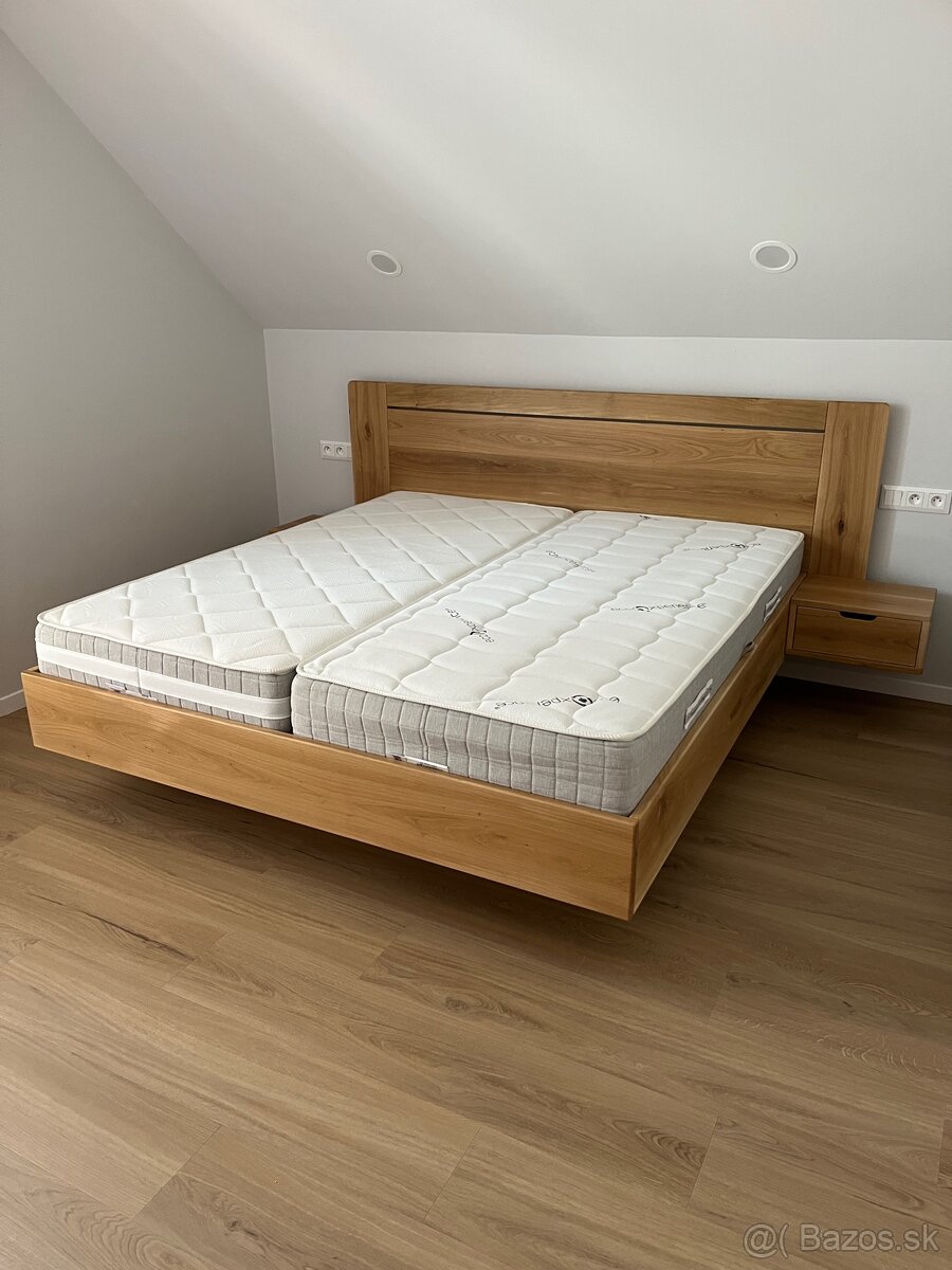 Dubová posteľ s úložným priestorom a stolíkmi - 3