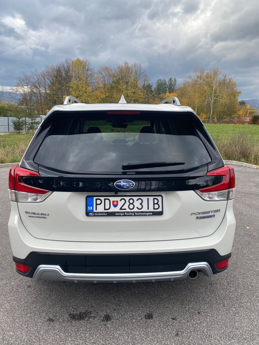 SUBARU FORESTER 2,0i MHE Premium - 3