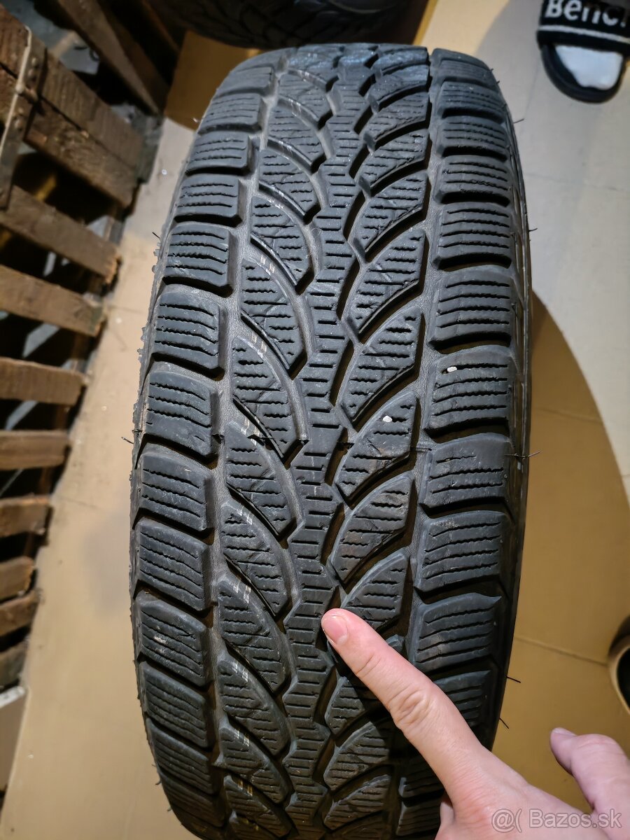 Plechové disky VW + zimné pneumatiky 195/65 r15 - 3