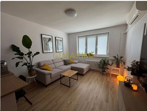 Kompletne zrekonštruovaný 3-izbový na ulici Narcisová v Brat - 3