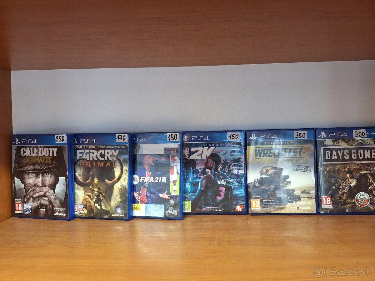 hry na PS 4 - 3