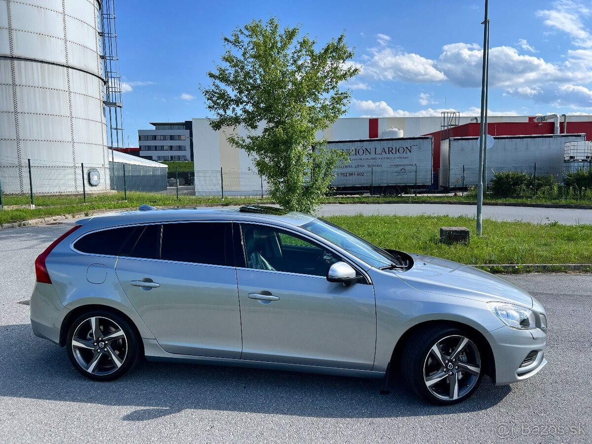 Volvo V60 D5 AWD - 3