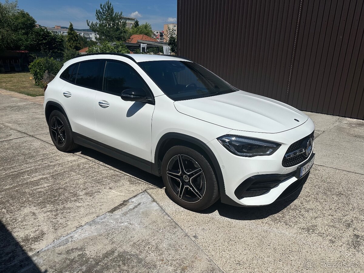 Mercedes Benz GLA 180 - 3