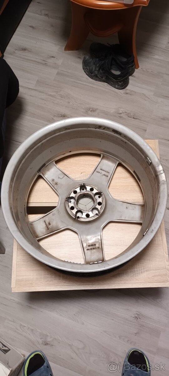 Mercedes AMG disky r20 - 3