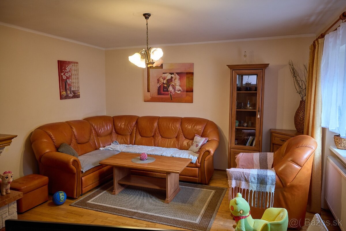 Predám 7 izbový rodinný dom - 3