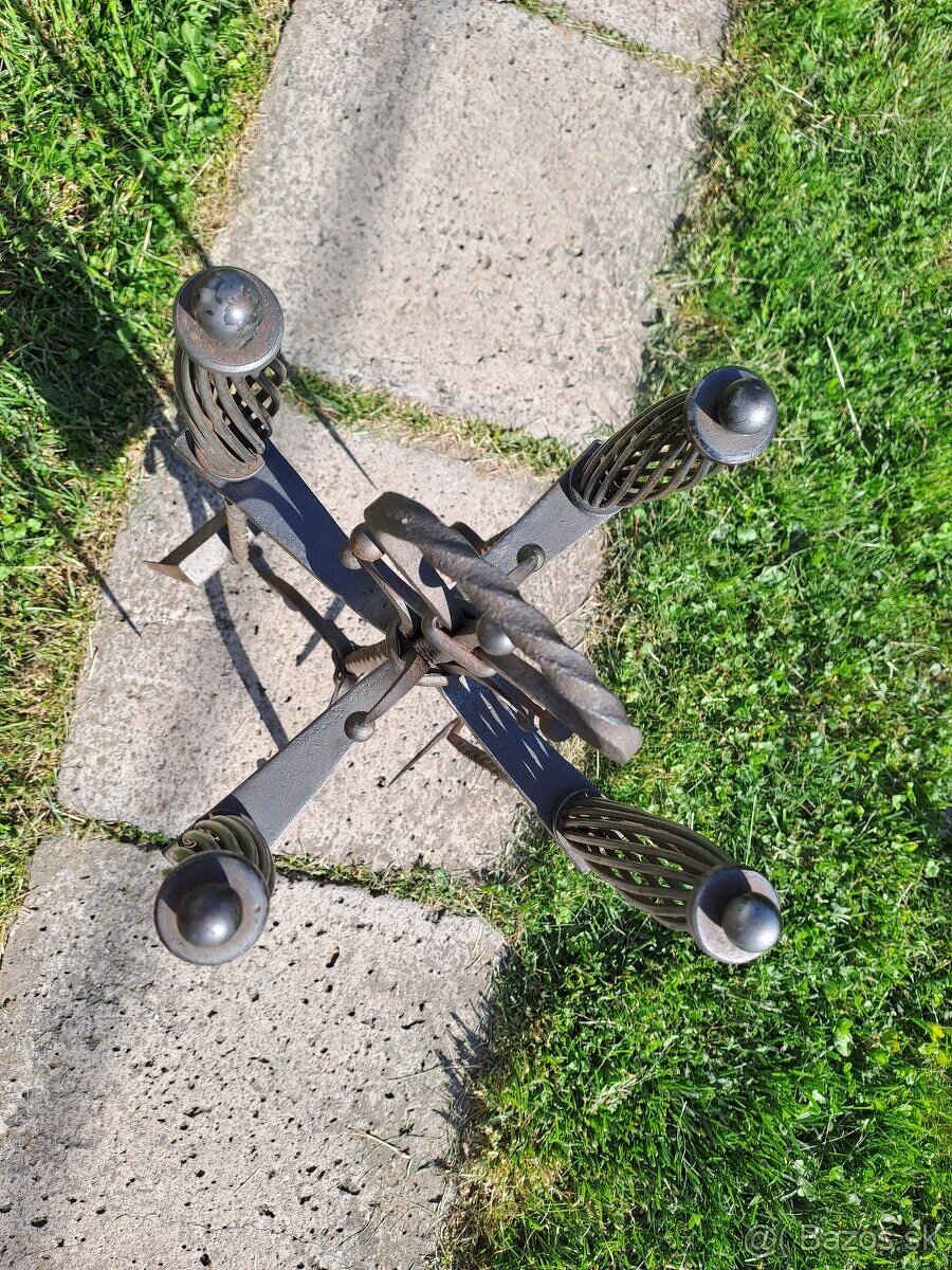 Predám kované krbové náradie. - 3