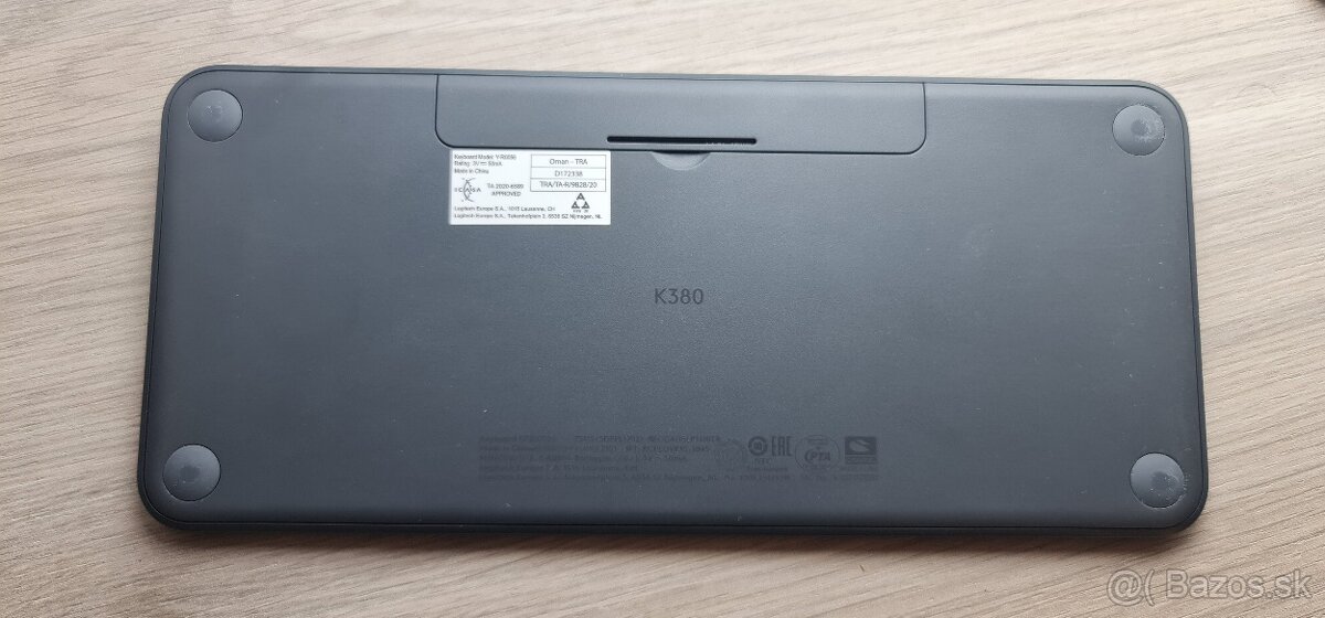 Logitech K380 SK/CZ Bluetooth Keyboard - 3