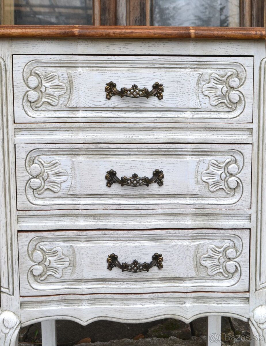 Komoda s patinou - 3