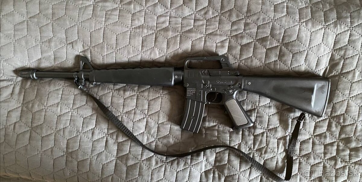 M4A1 hračka - 3