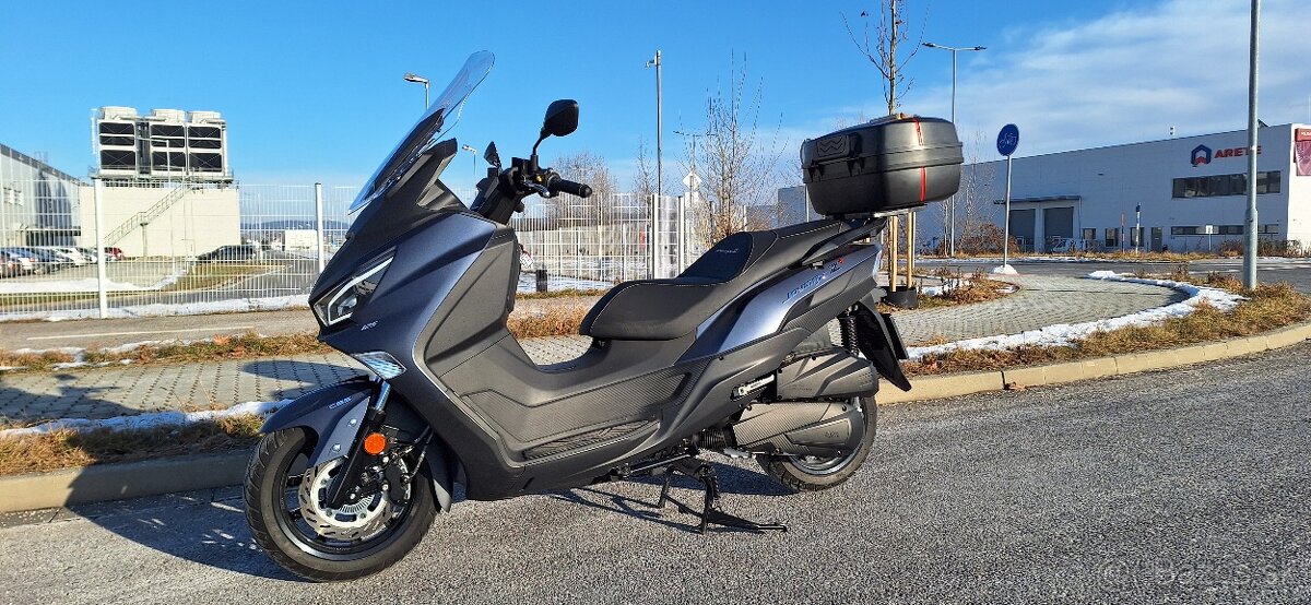 Sym Joymax Z+ 125 - 3