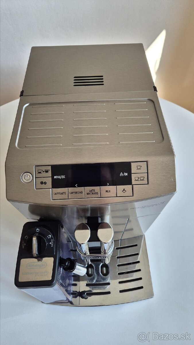 Kávovar DeLonghi PrimaDonna Deluxe - 3