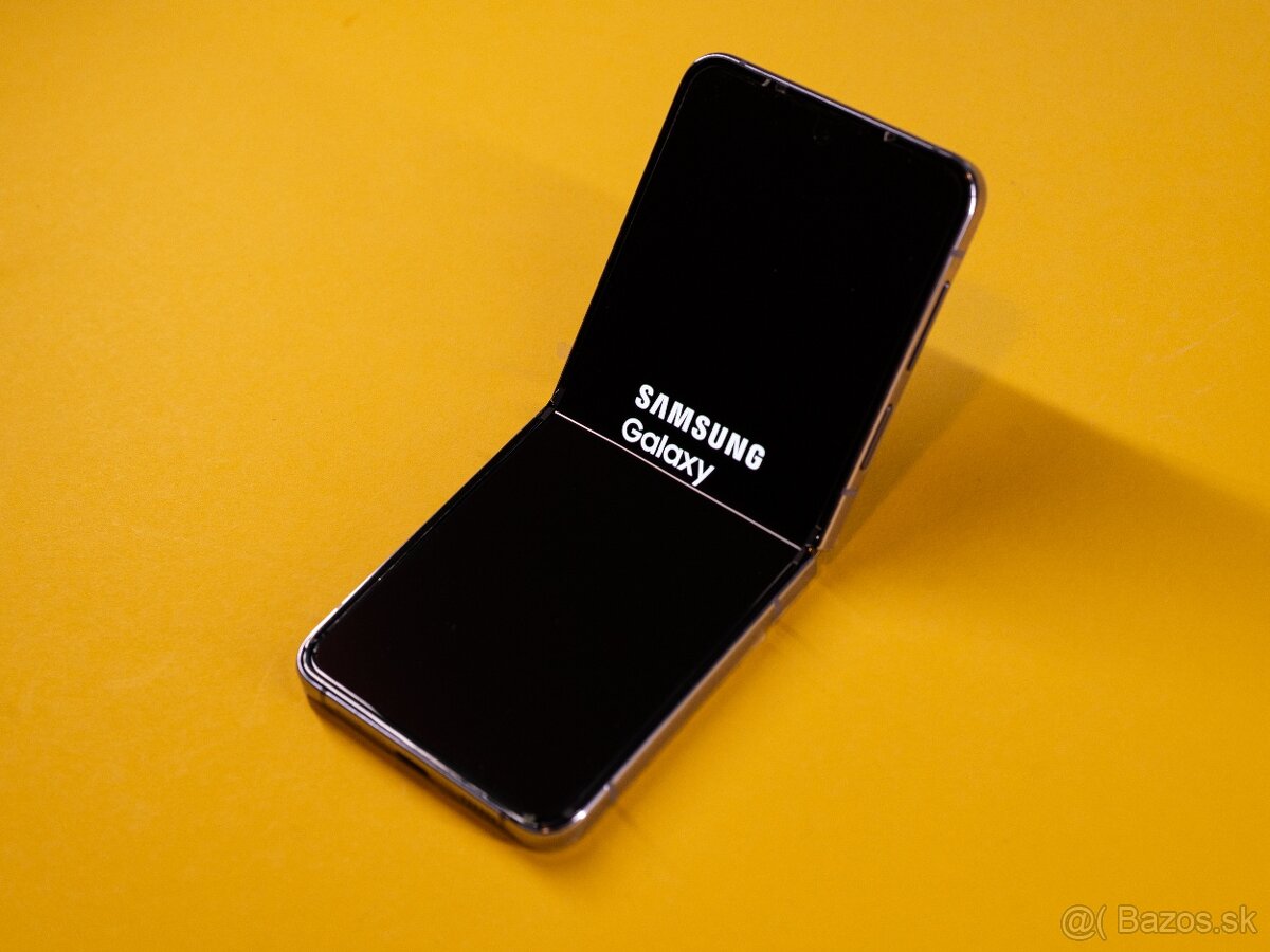 Samsung Galaxy Z Flip4 5G 128GB Purple – Ako nový - 3