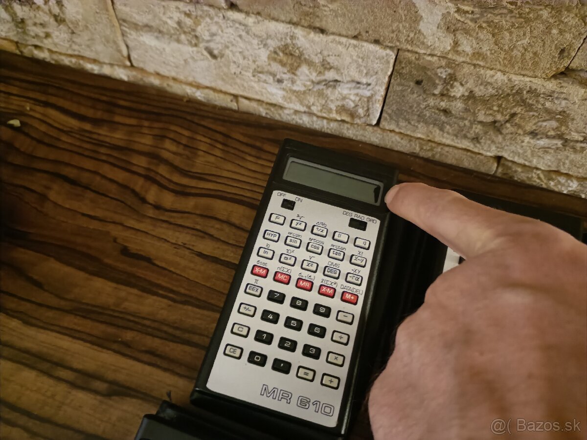 Kalkulačka Tesla MR 610 - 3