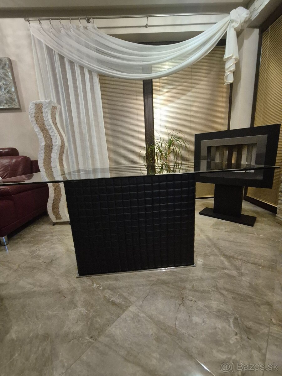 Jedálenský stôl - 3