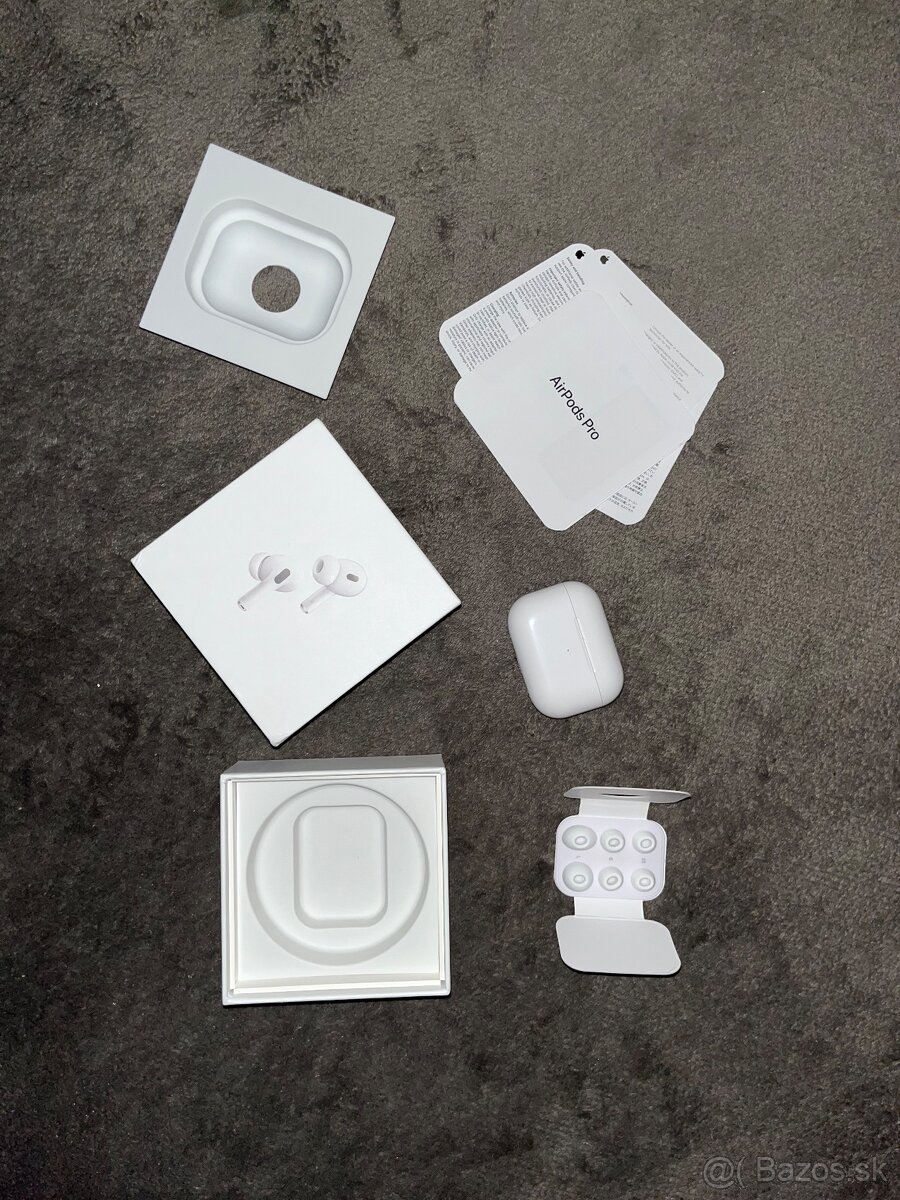 Apple AirPods Pro 2 - 3