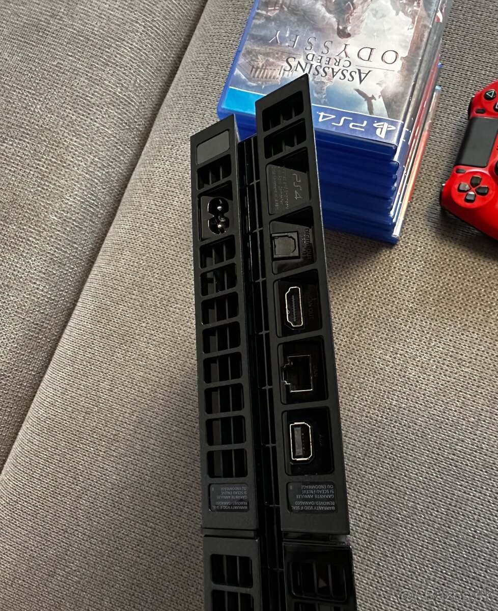 PS4 + 2x ovladac, 10 hier a PS Move kamera - 3