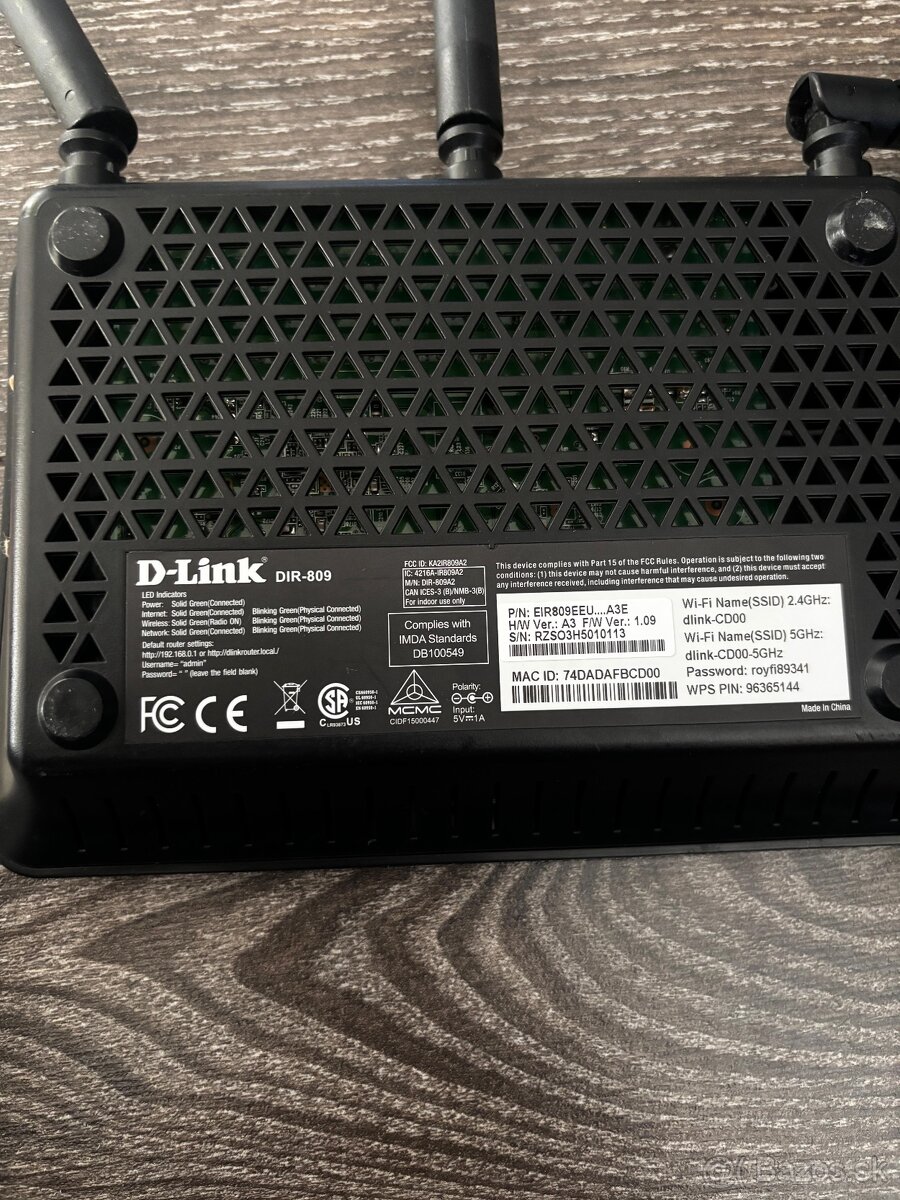 Wifi router D-link DIR-809 - 3