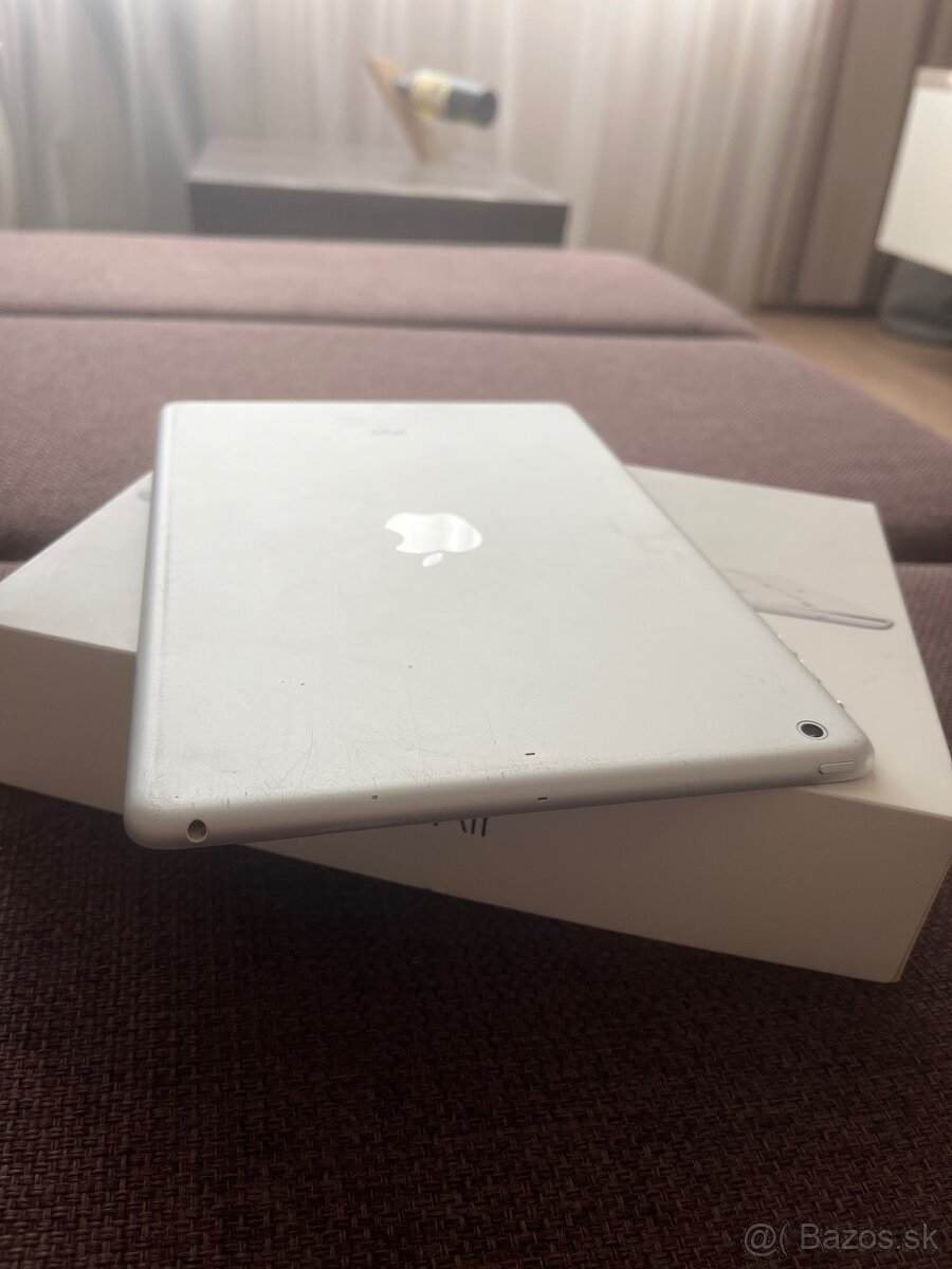 iPad Air WiFi, 16GB, silver - 3