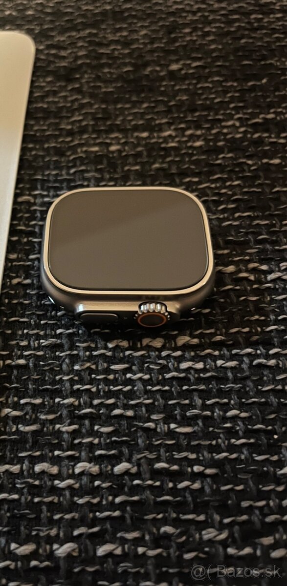 Apple Watch Ultra 2 - 3