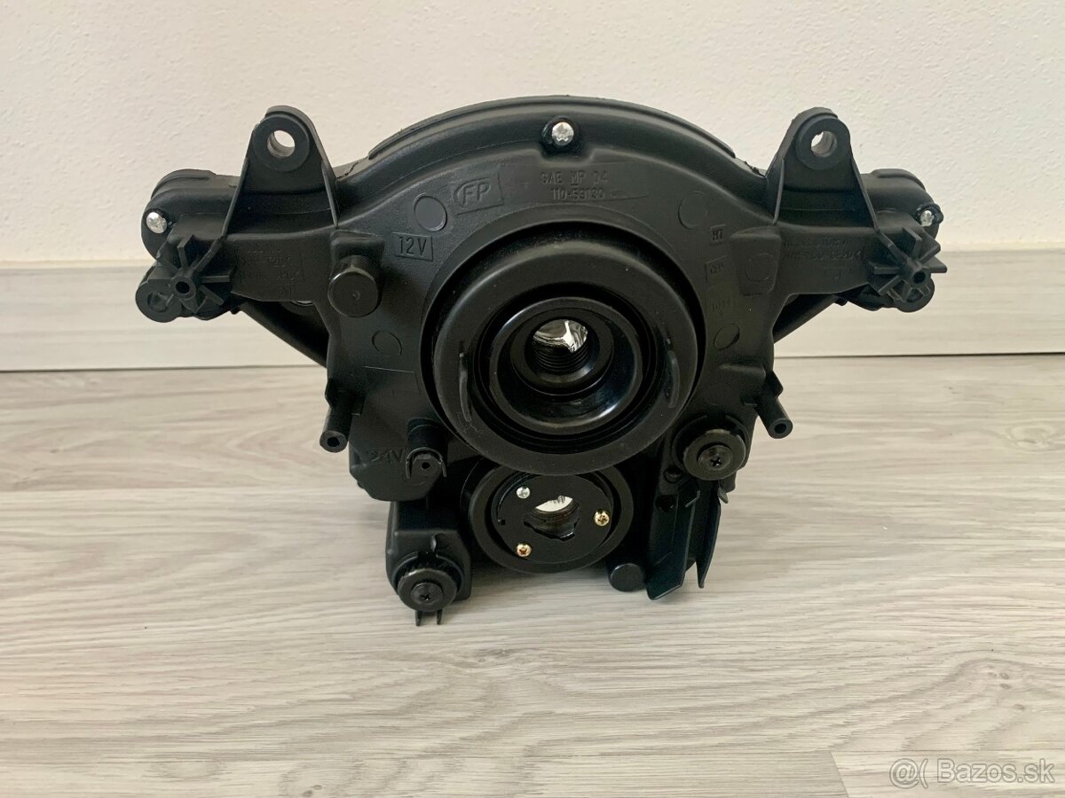 Svetlo na Suzuki GSXR 600 / 750 - 3