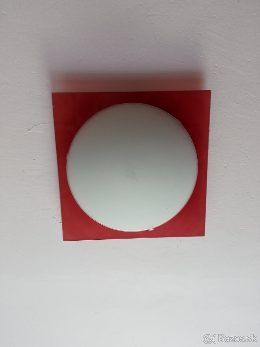 Predam koberec a 2 stropnice cervenu a oranzovu cca 20 cm. - 3