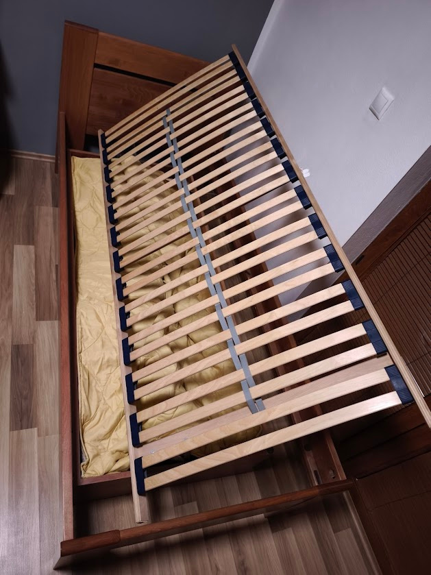 Posteľ 90 x 200 - 3