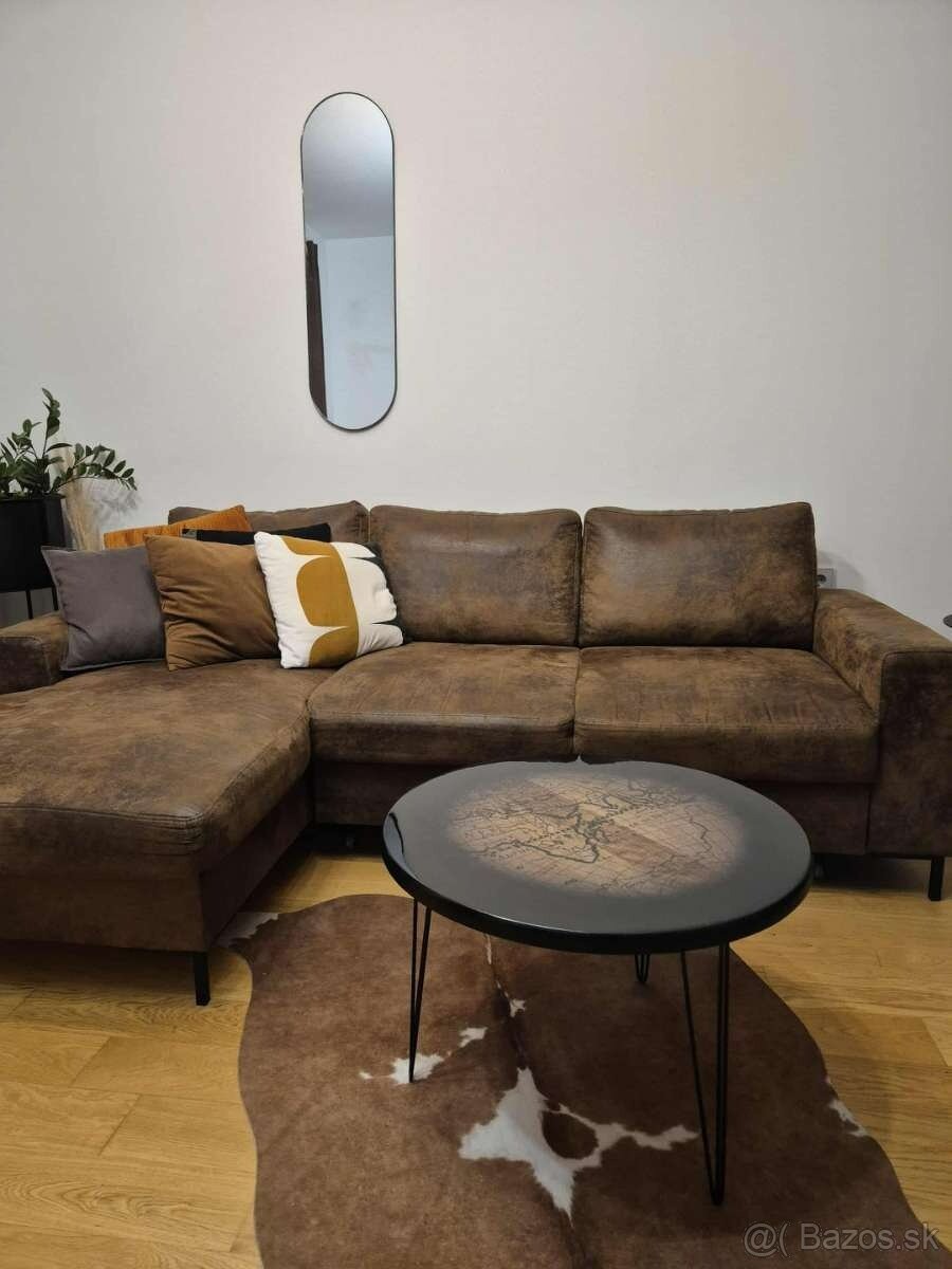 Konferenčný stolík - 3