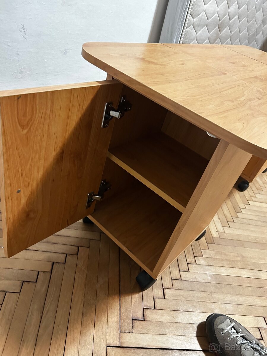 Rozkladací konferenčný stolík - 3