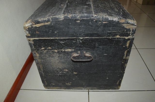 predam velka drevena starozitna truhlica - 3