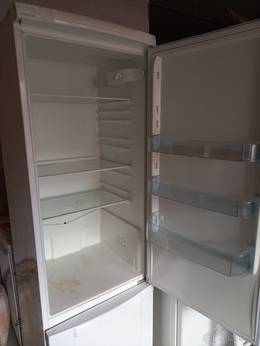 Chladnička s mrazničkou - 3