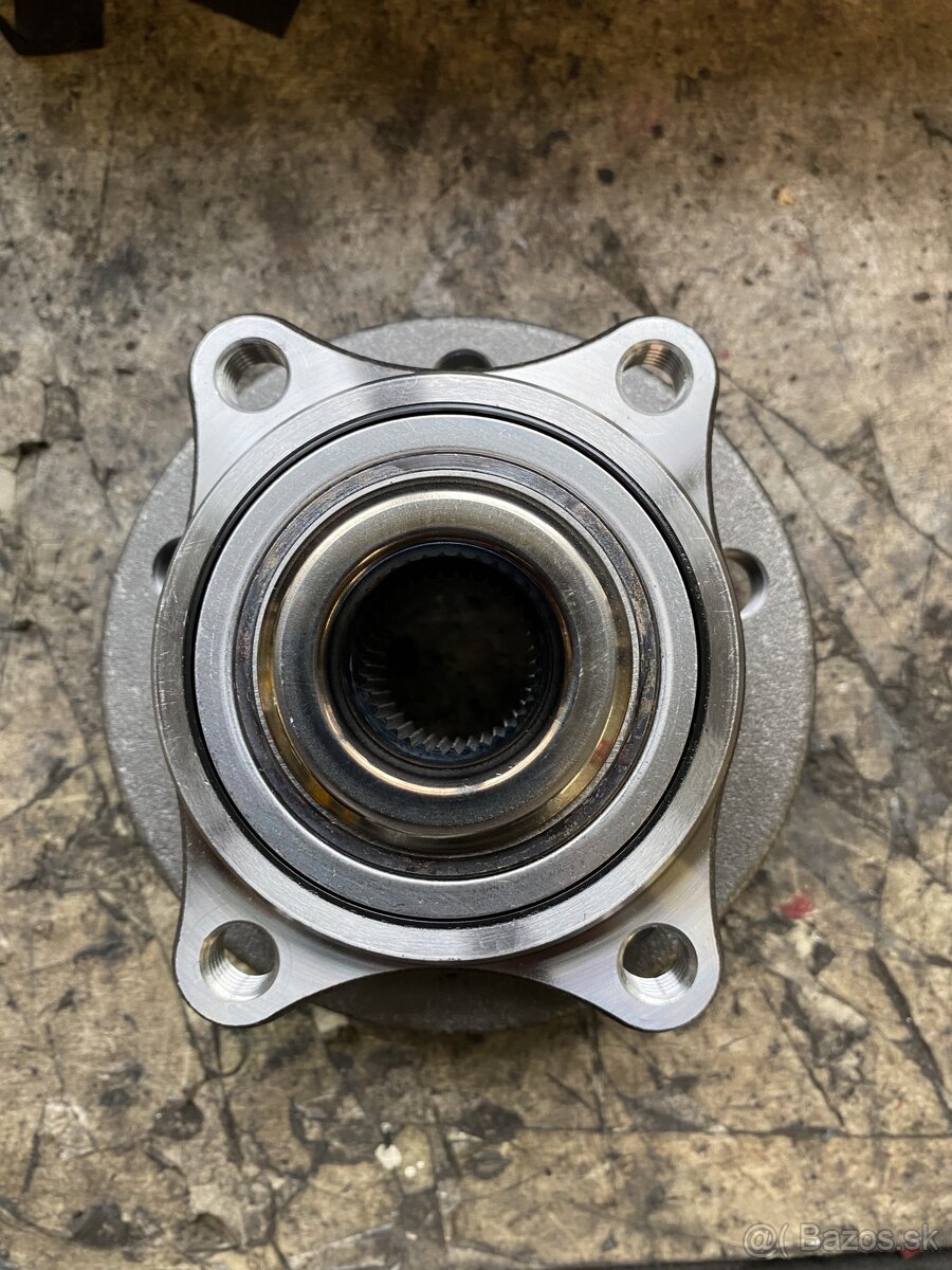 Ložisko volvo V70 2,5 TDI rv1999 - 3