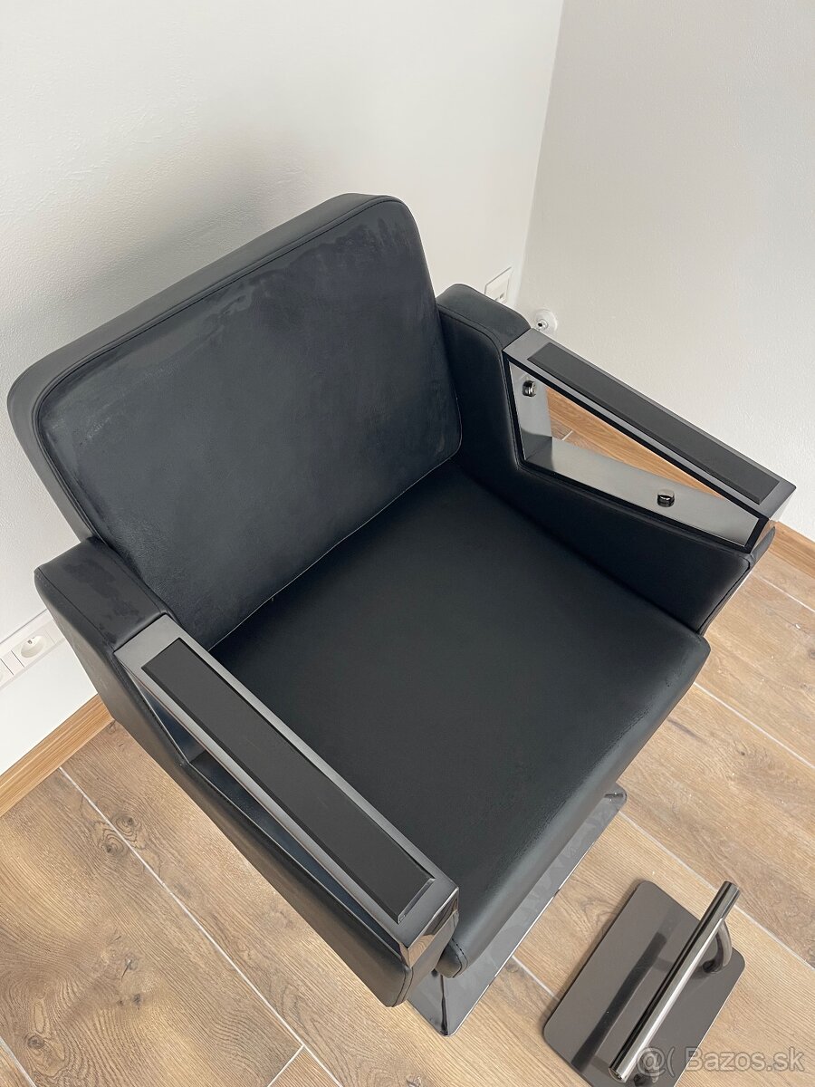 Kadernícke kreslo - 3