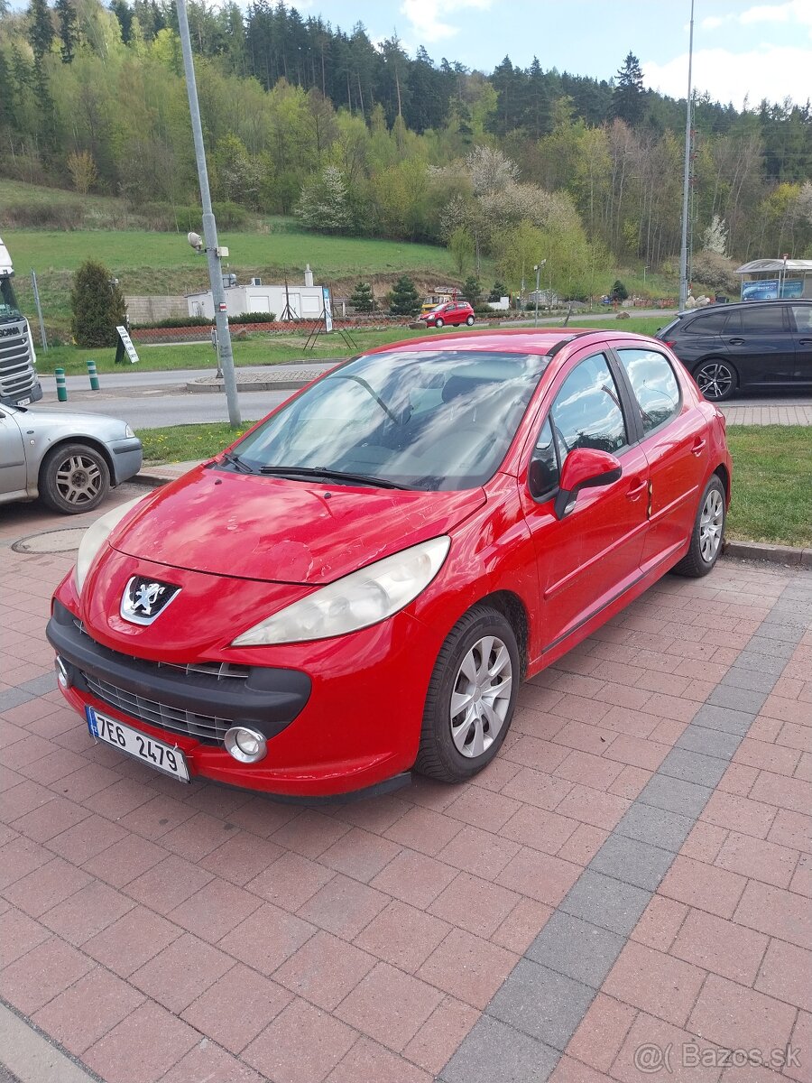 Prodám Peugeot 207 1.6, benzín+LPG,r.v.2009 - 3
