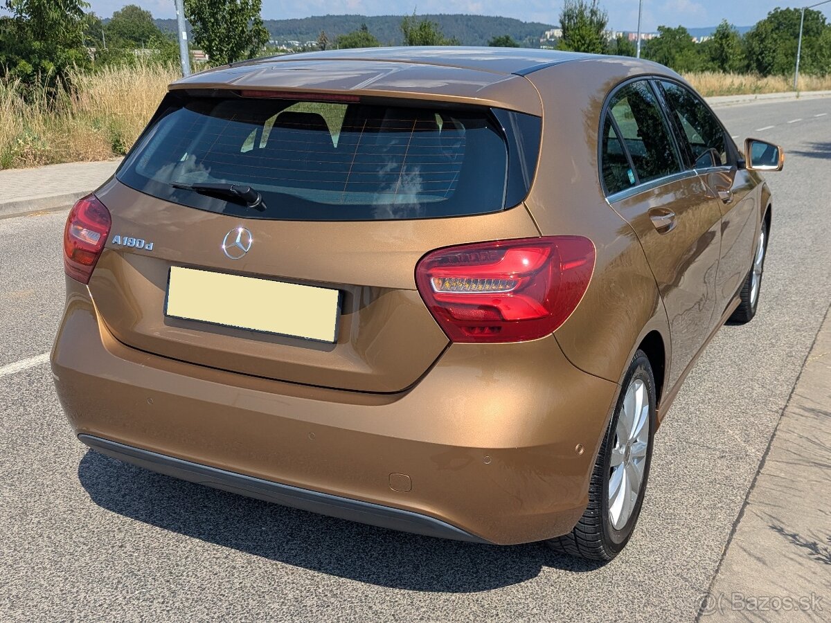 Mercedes-Benz A trieda 180 d AT - 3