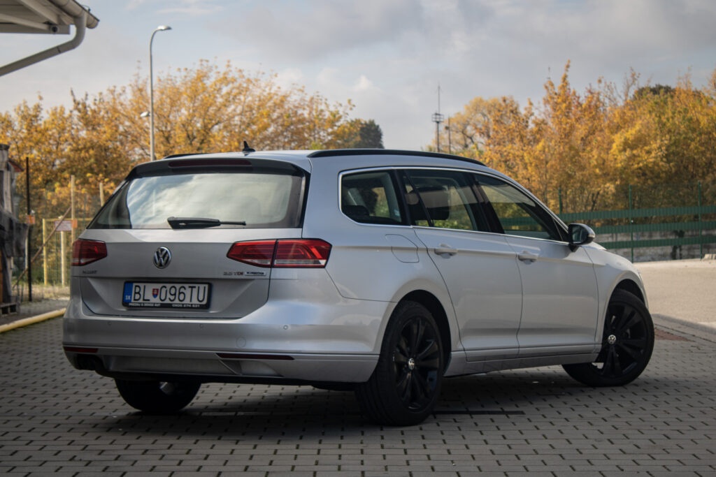 Volkswagen Passat Variant 2.0 TDI DSG - 3