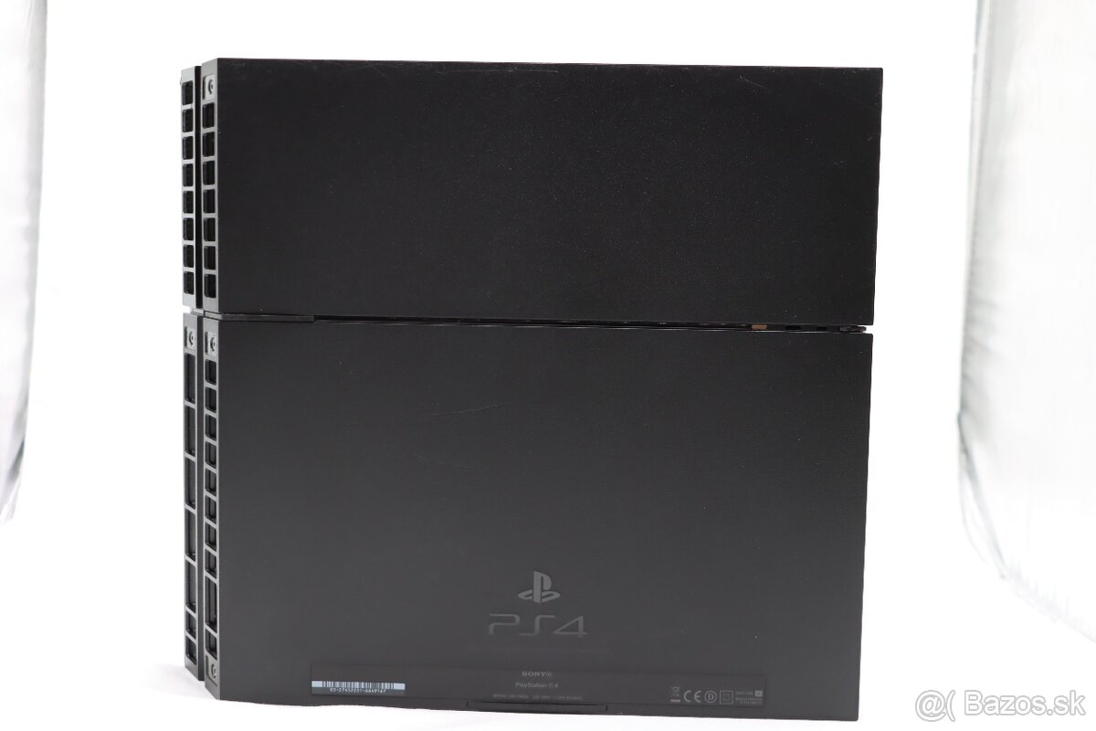PS4 CUH-1003A 500GB + ovládač + káble - 3