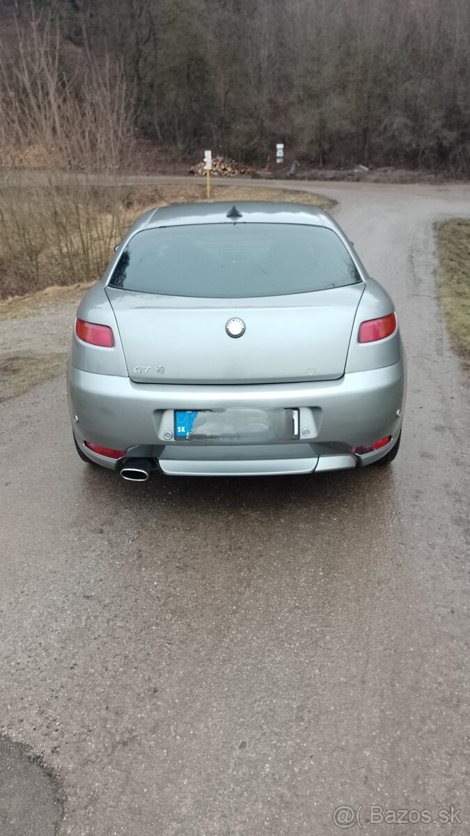 Alfa Romeo GT 1.9 JTD - 3