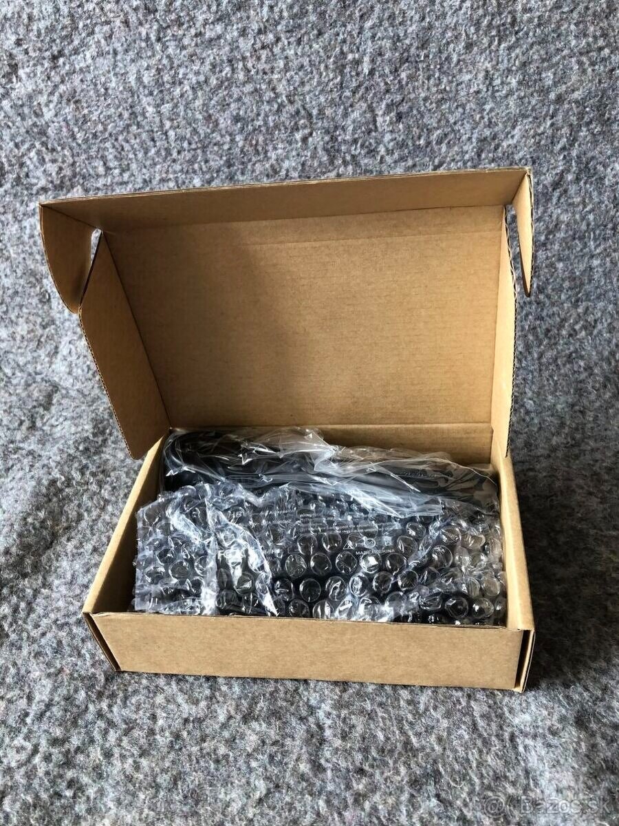 Nabíjačka na notebook TOSHIBA 19V 3,42A. . - 3