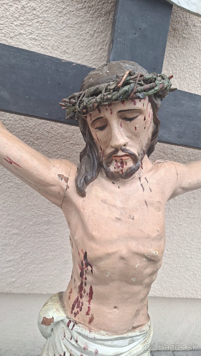 Dreveny kriz s Ježišom (INRI - 3