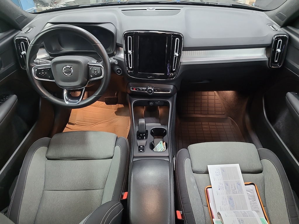 Volvo XC40 B3 Core automat, odpočet DPH - 3