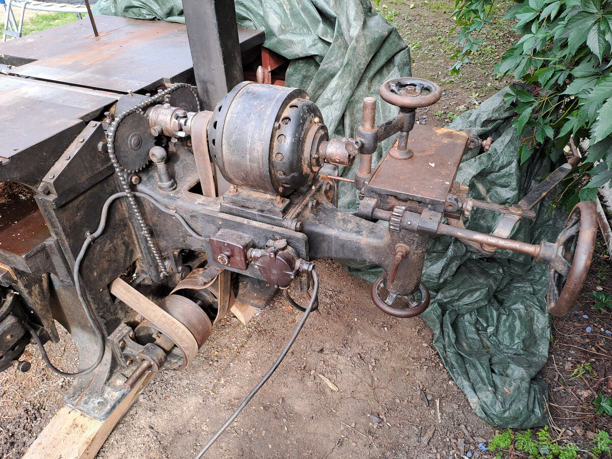 Predám starožitný drevoobrábací kombinovaný stroj - 3