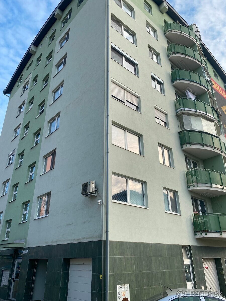 Prenájom garáže POdunajské Biskupice - 3