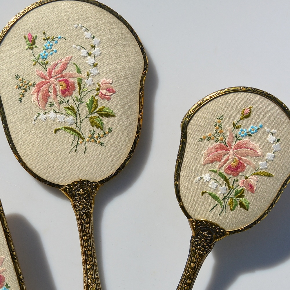 Vintage anglická sada na česanie - zrkadlo + 2x kefa - 3