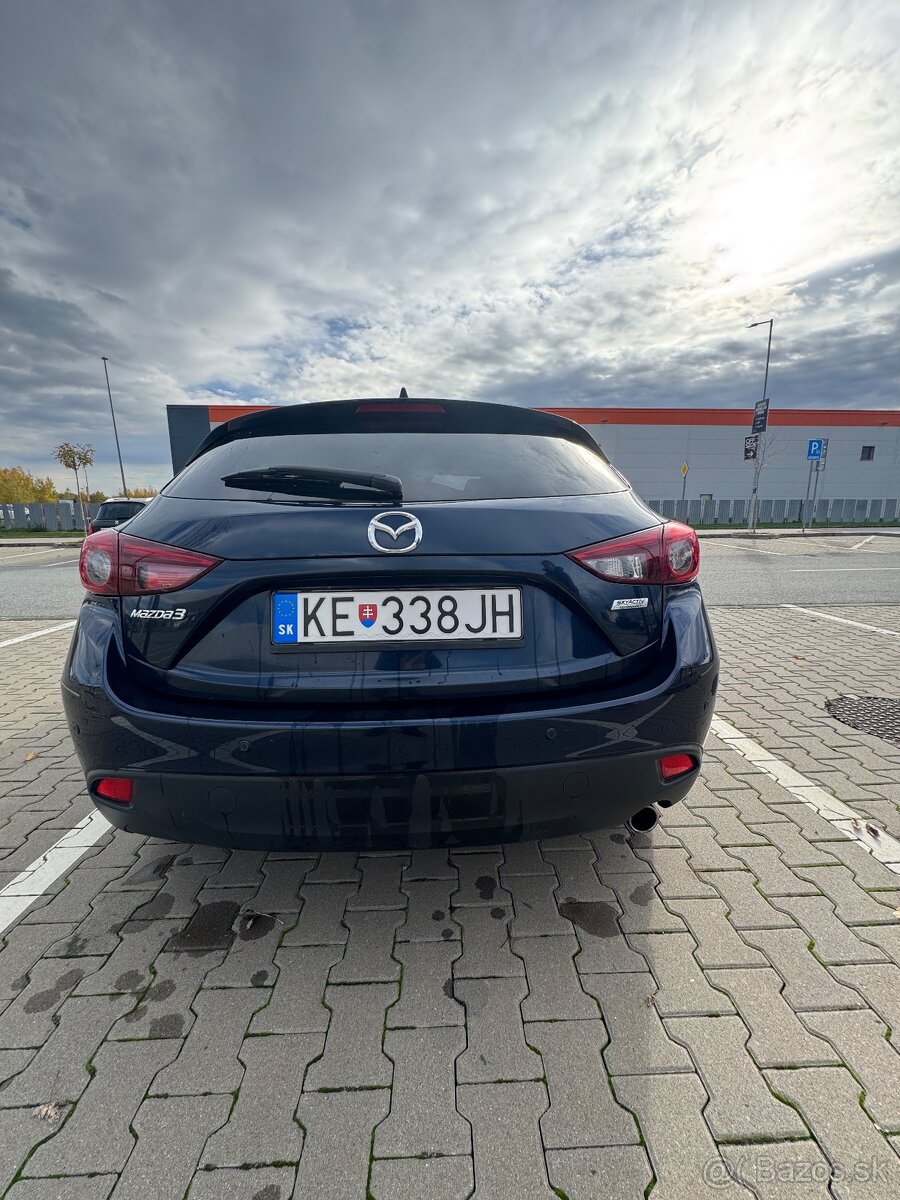Mazda 3 1.5i (74kW) - 3