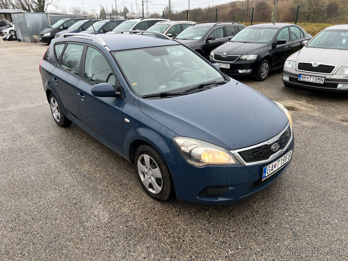 Kia Ceed 1.6 benzín, 91kW, MT/6, rok:02.2012. - 3