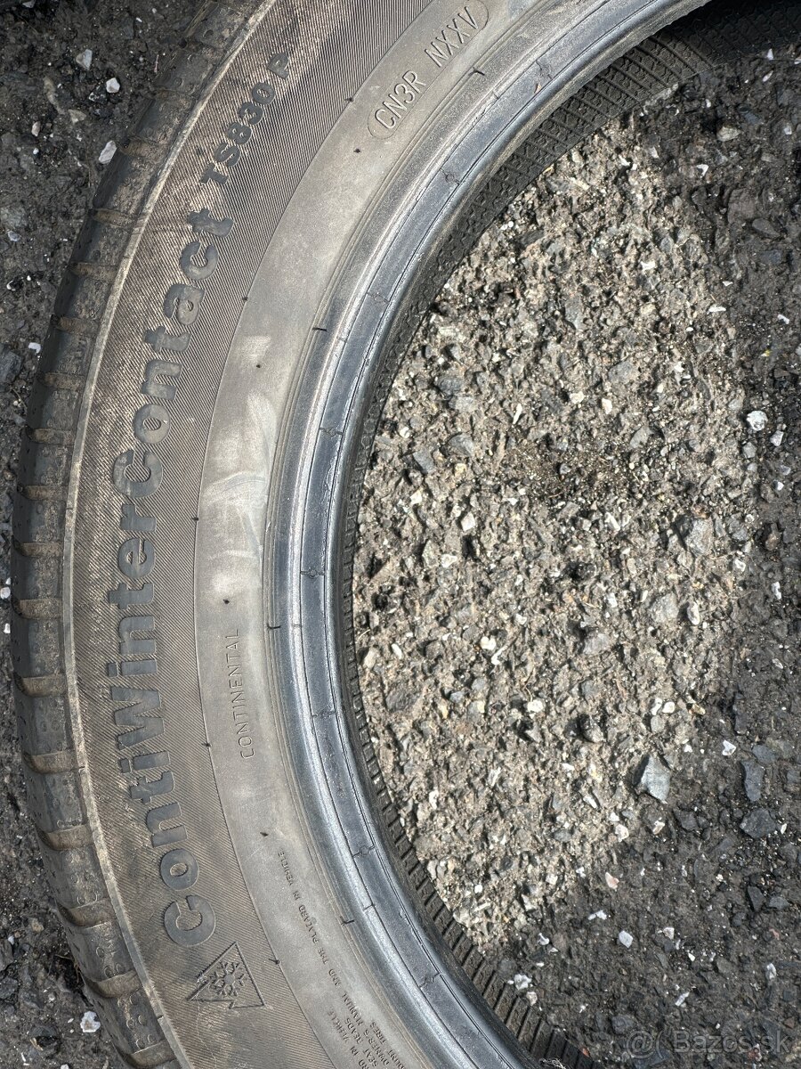 Contonental Wintercontact 215/55/R17 - 3