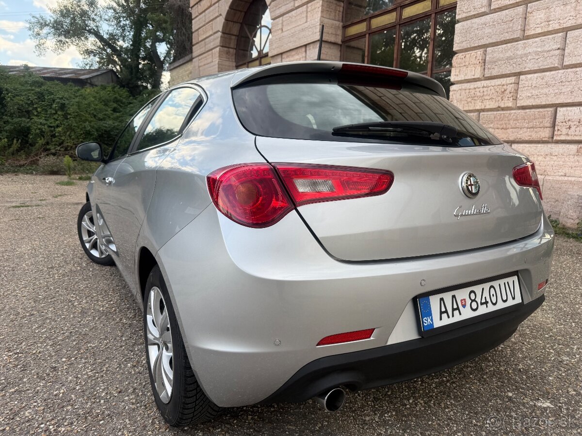 Alfa Romeo Giulietta 1.6 JTD Distinctive - 3