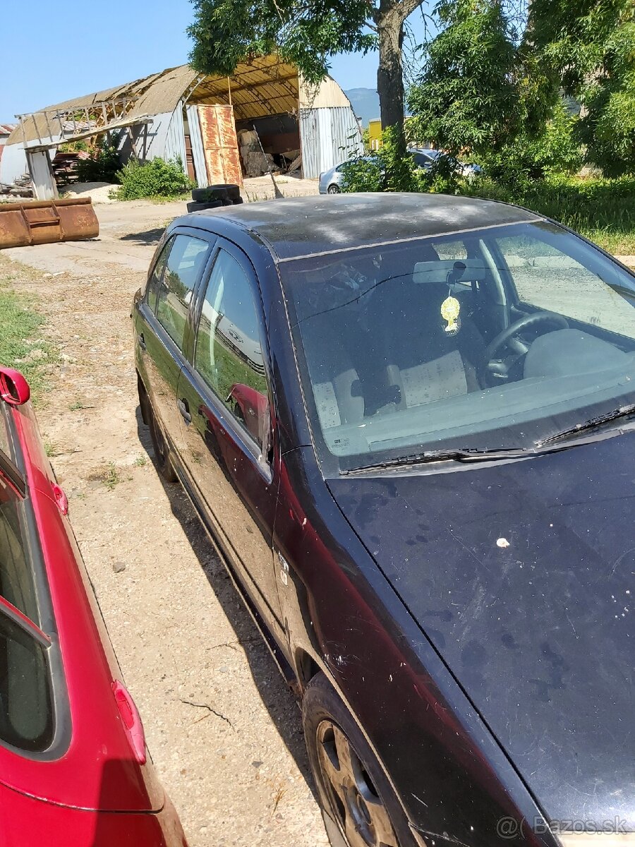 Rozpredám na diely škoda fabia 1 1.4 benzin - 3