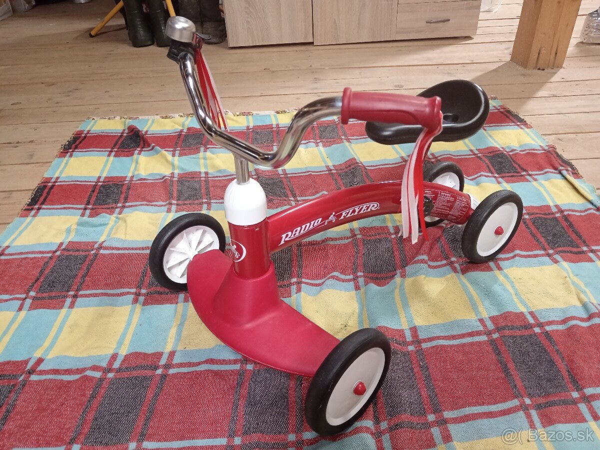 Predám odrážadlo Radio Flyer - 3