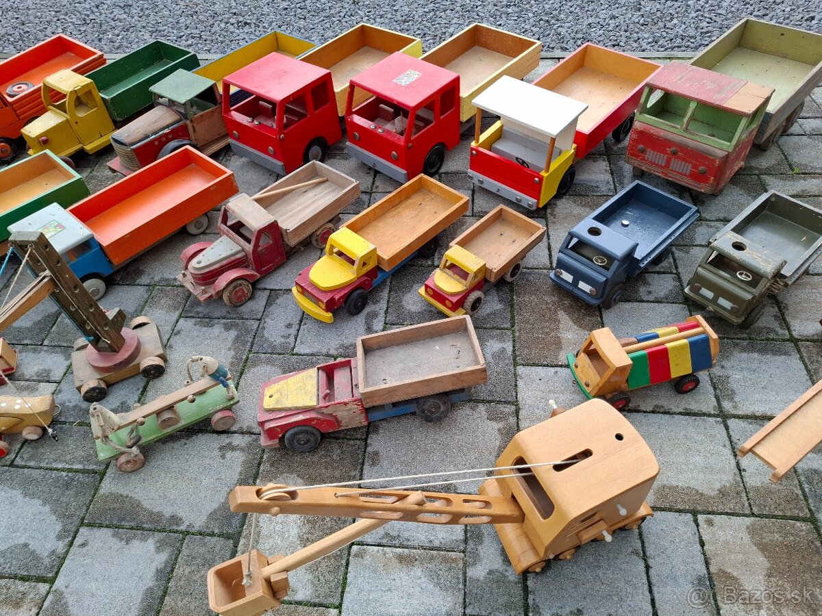 Staré drevené hračky - 3